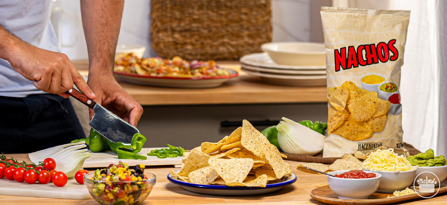 Conheça algumas opções de receitas com os nossos nachos: tradicionais, vegetarianas, com frango e picante, etc. 